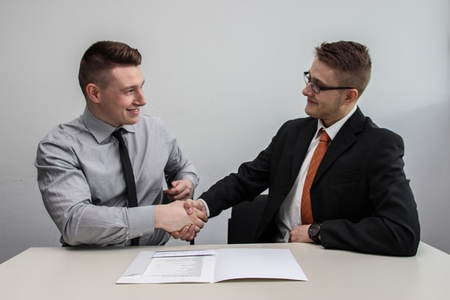 The Benefits of Using Recruiters for Both Clients and Candidates